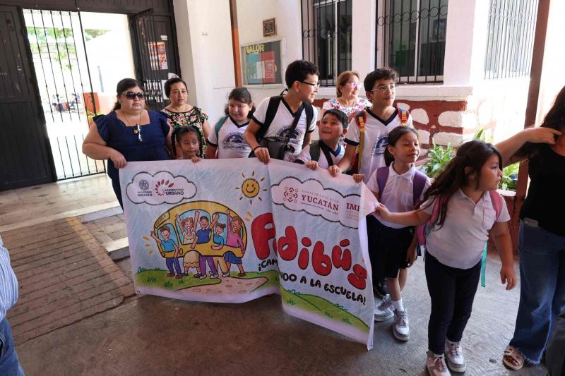 Ponen en marcha acciones para mejorar movilidad escolar en Chuburná de Hidalgo