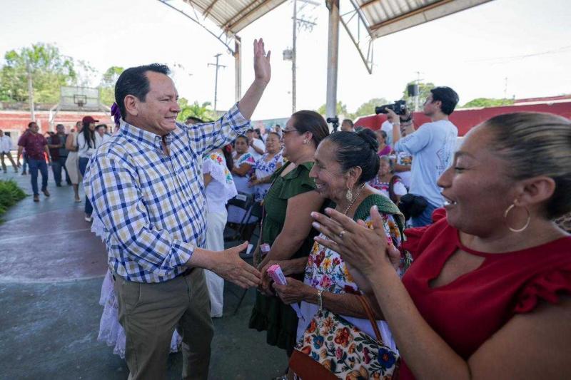 Rehabilitan sistema de agua potable en Muxupip tras más de 30 años