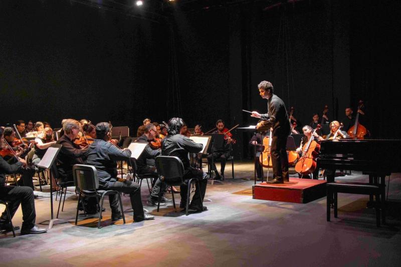 La UNAY celebra el Día de las Madres con concierto sinfónico
