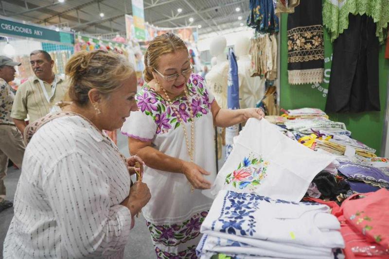 Yucatán lleva cultura, turismo y negocios a la capital del país