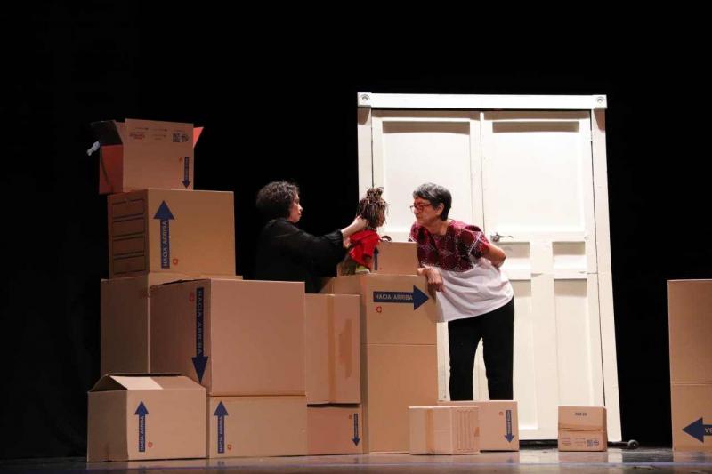 La puesta en escena "Aprender y olvidar" llena dos veces el Teatro Daniel Ayala