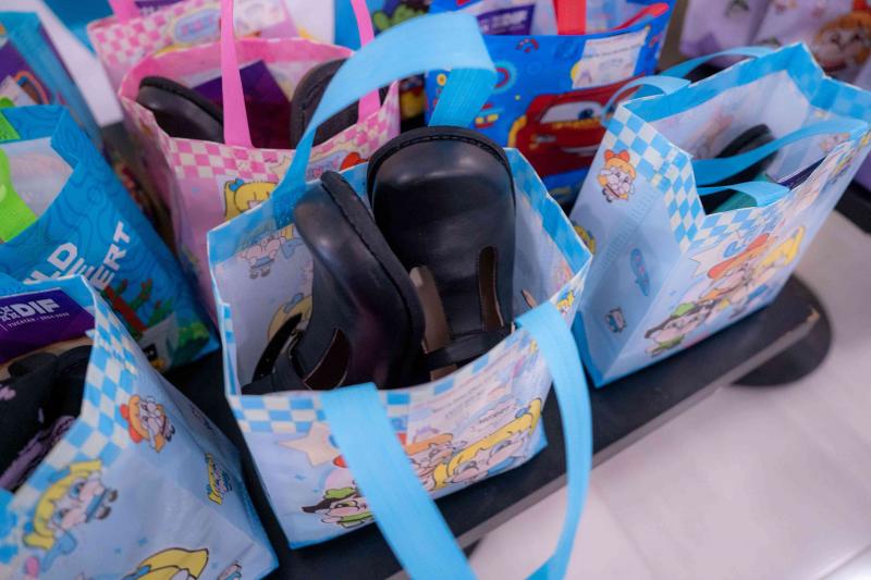 DIF Yucatán entrega apoyos ortésicos a niñas, niños y adolescentes de Casa Otoch