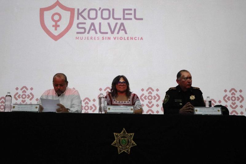 Instalan Mesa Ko’olel Salva-Muévete Segura para prevenir violencia contra mujeres en el transporte público