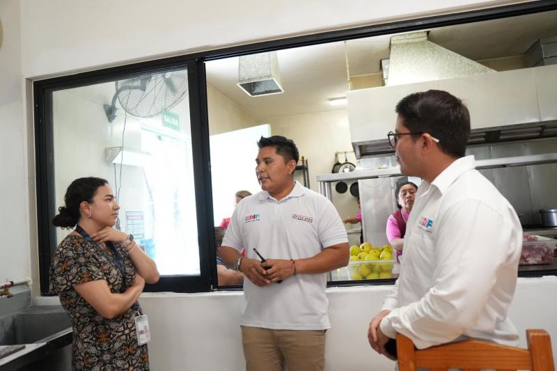 DIF Nacional constata operación de programas alimentarios y comunitarios en Yucatán