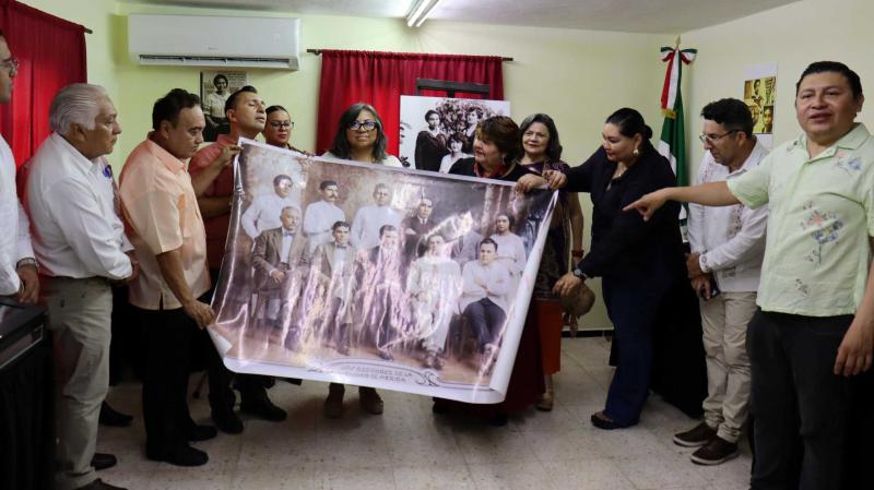 Conmemoran legado democrático de Rosa Torre González con exposición documental
