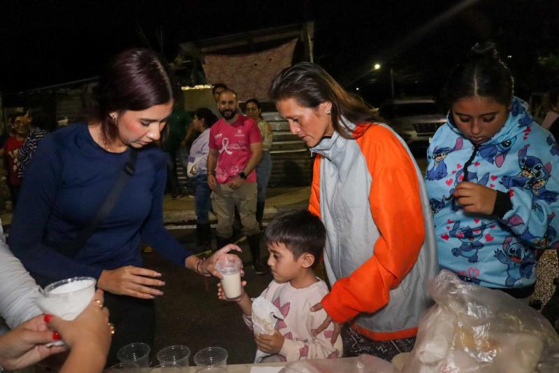 DIF Yucatán brinda apoyo a familias afectadas por lluvias en el sur de Mérida