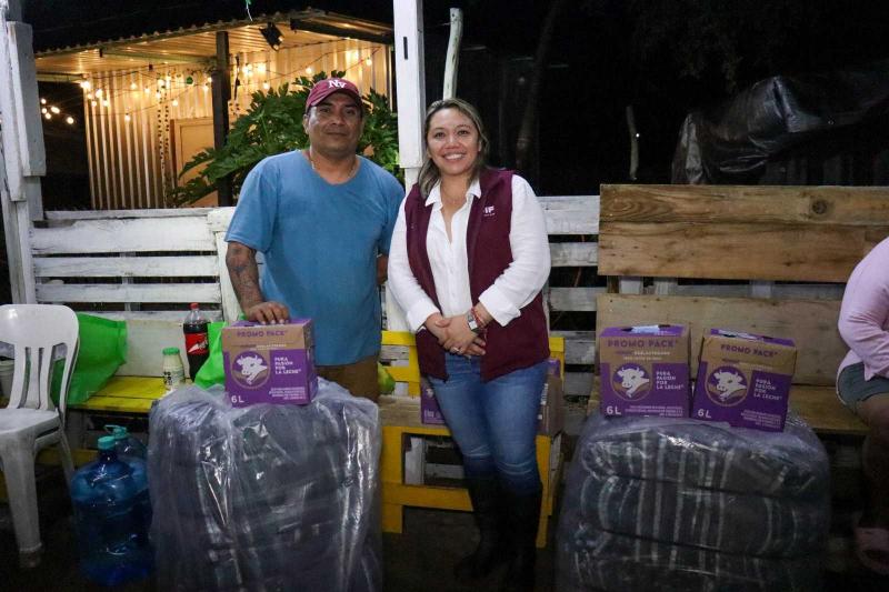 DIF Yucatán brinda apoyo a familias afectadas por lluvias en el sur de Mérida