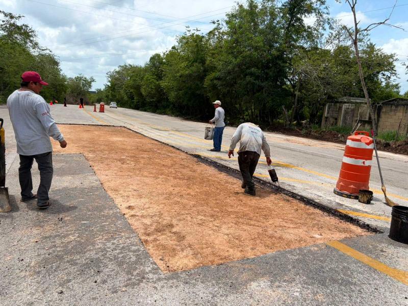 Continúan trabajos de atención en la carretera Maxcanú-Muna por afectaciones de lluvias