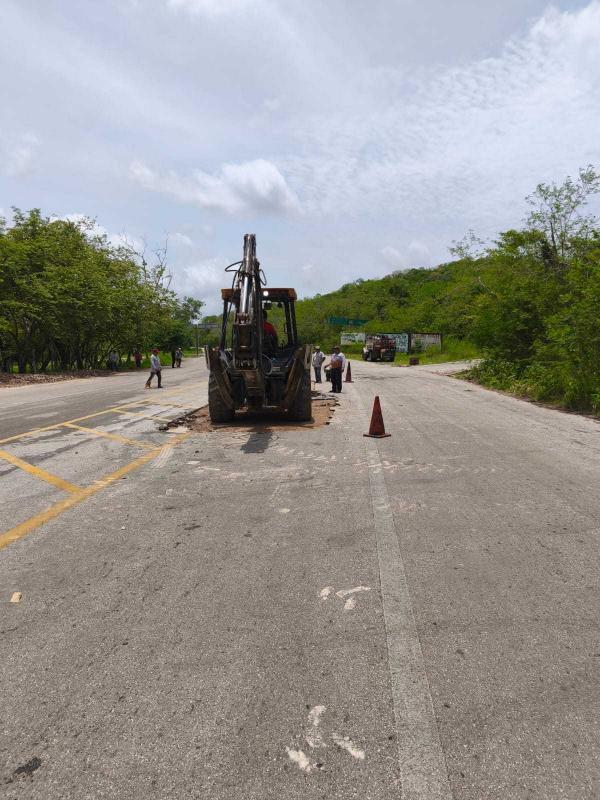 Continúan trabajos de atención en la carretera Maxcanú-Muna por afectaciones de lluvias