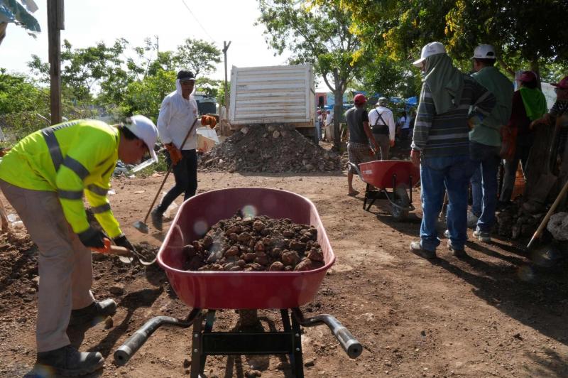 DIF Yucatán mantiene apoyo a familias afectadas por lluvias en el sur de Mérida