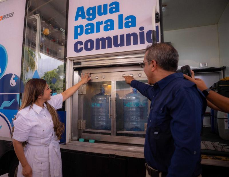 DIF Yucatán acerca agua segura gratuita a familias de Kunché