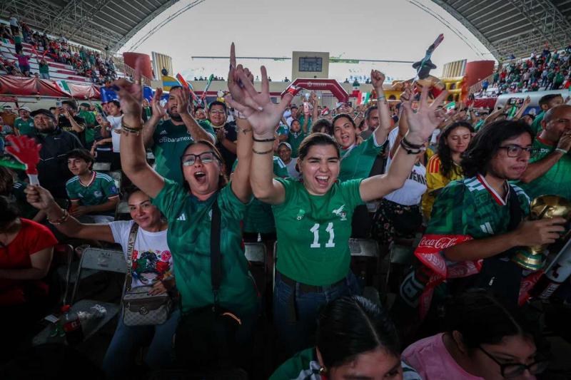 Saldo blanco y convivencia familiar durante el inicio de Zona Fan Yucatán del Mundial FIFA 2026