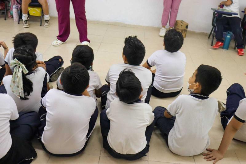 DIF Yucatán y SSY llevan Feria de la Salud a la colonia Sambulá