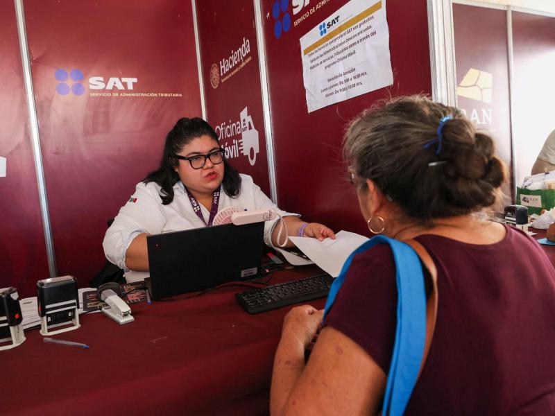 Ventanilla Única Estatal Móvil llega a Dzilam González con más de 150 trámites