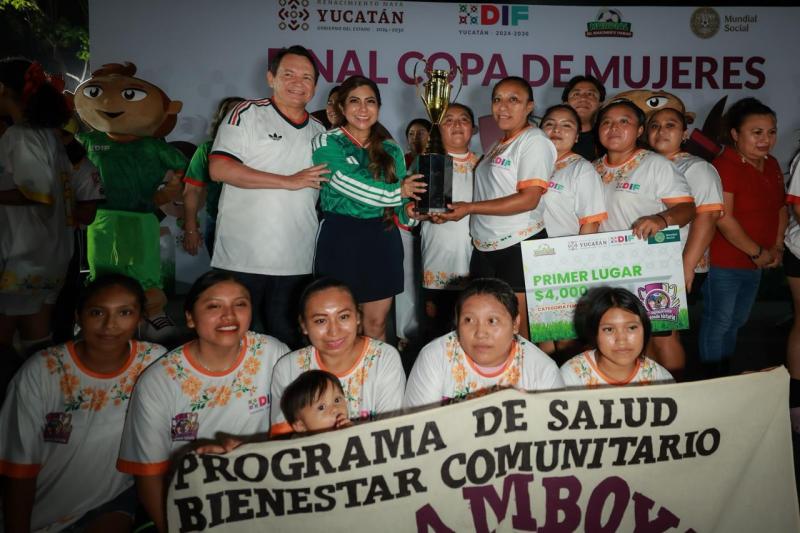 Gobernador Joaquín Díaz Mena impulsa fútbol femenil con la Copa de Mujeres DIF