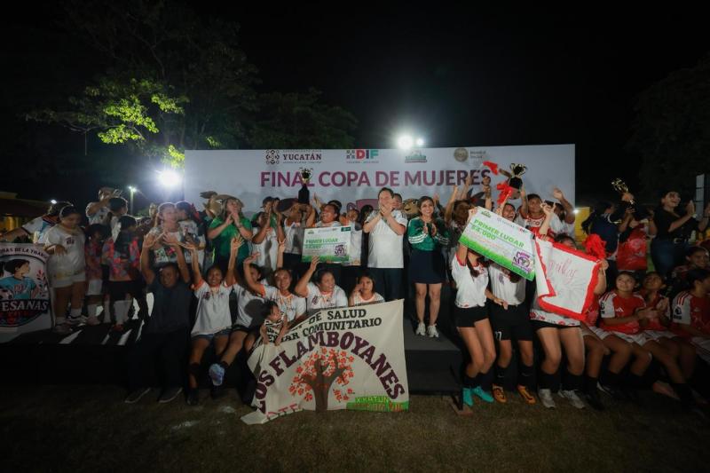 Gobernador Joaquín Díaz Mena impulsa fútbol femenil con la Copa de Mujeres DIF