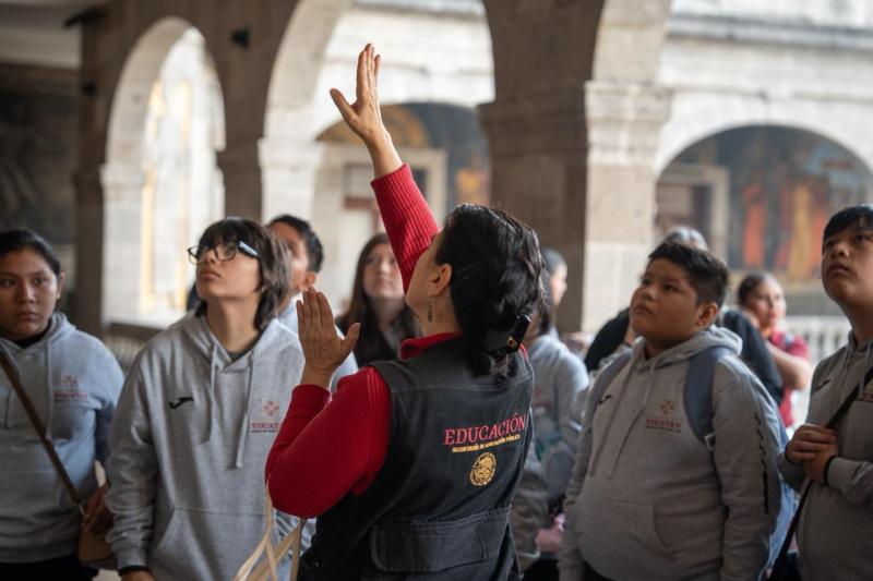Gobernador Joaquín Díaz Mena lleva talento yucateco a la SEP: niñas y niños yucatecos se reúnen con Mario Delgado en CDMX