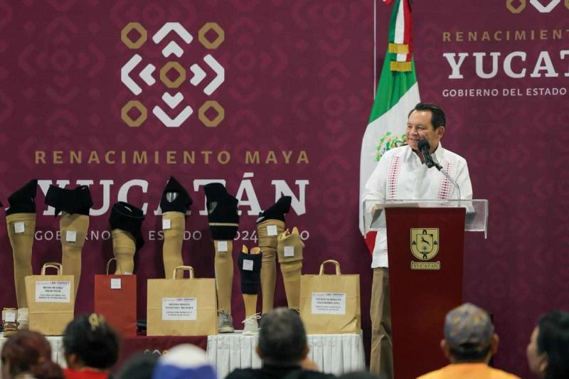 Renacimiento Maya entrega apoyos de movilidad a 81 personas con discapacidad
