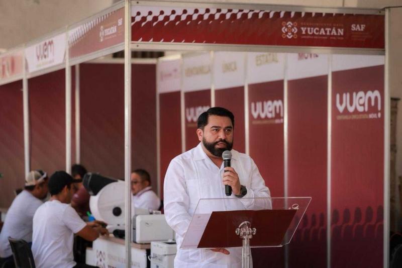 Más de 150 trámites, ahora más cerca de las familias de Izamal