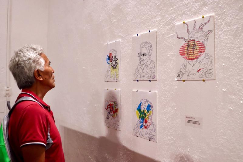 Sedeculta revisita memoria visual de los años noventa con exposición en el Centro Contemporáneo del Mayab
