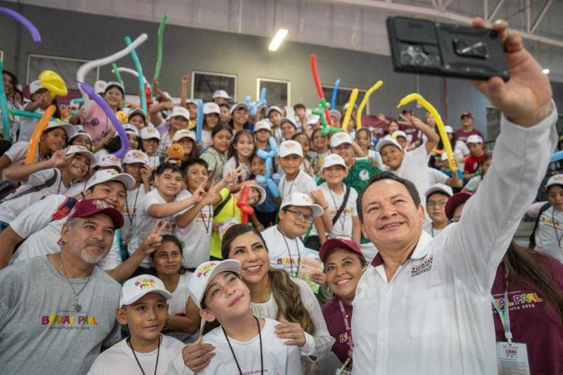Arranca Báaxal Paal del Renacimiento Maya con 5,450 niñas y niños