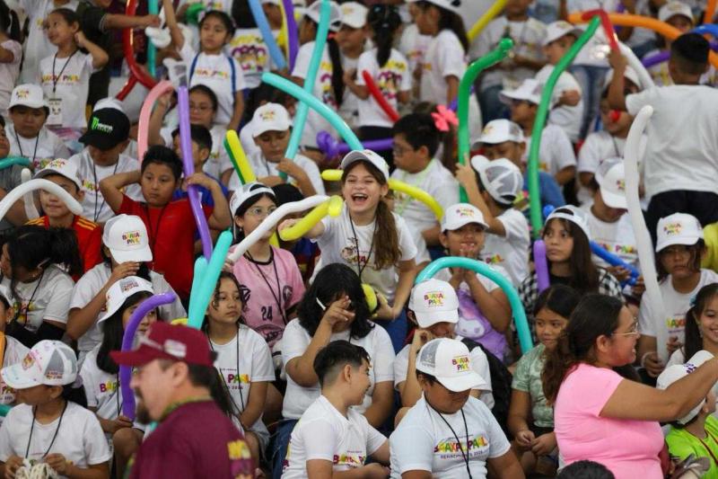 Arranca Báaxal Paal del Renacimiento Maya con 5,450 niñas y niños
