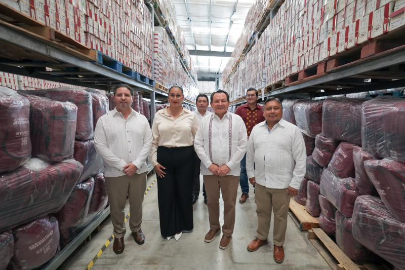 Con inversión de casi 184 mdp, Renacimiento Maya respalda el regreso a clases de las familias yucatecas