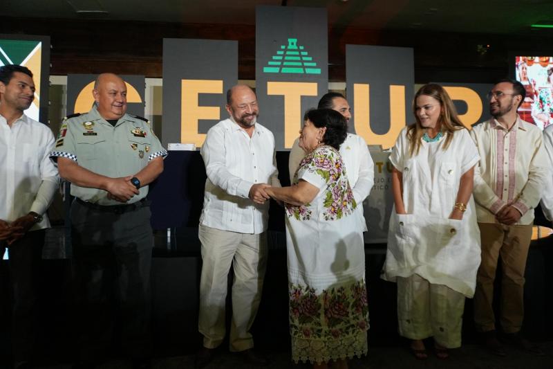 Gobierno del Estado y sector empresarial refrendan alianza para fortalecer el turismo en Yucatán