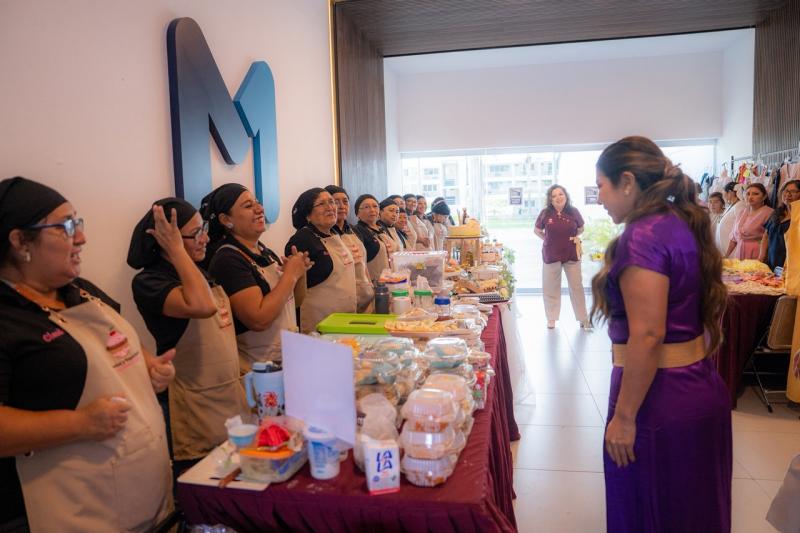 DIF Yucatán reconoce talento y aprendizaje de participantes en talleres comunitarios