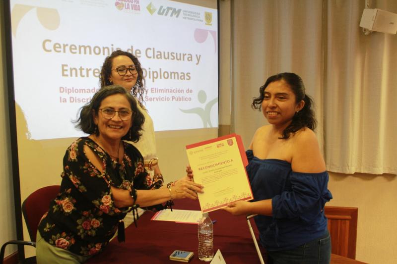 Servidoras y servidores públicos concluyen diplomado sobre igualdad y no discriminación