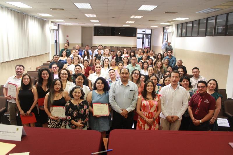 Servidoras y servidores públicos concluyen diplomado sobre igualdad y no discriminación