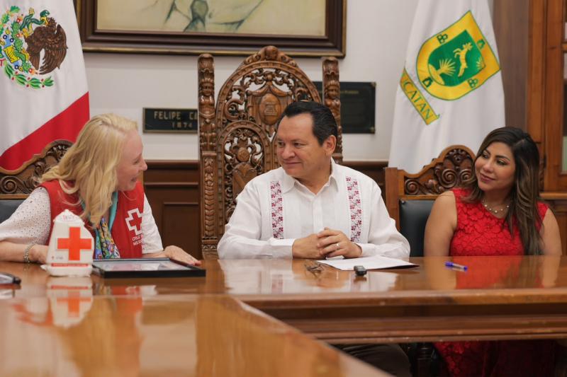 Renacimiento Maya respalda a la Cruz Roja con 1.8 millones de pesos para salvar más vidas en Yucatán