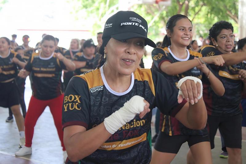 Fomentan el desarrollo personal y la convivencia social con Clase Nacional de Boxeo en Mérida