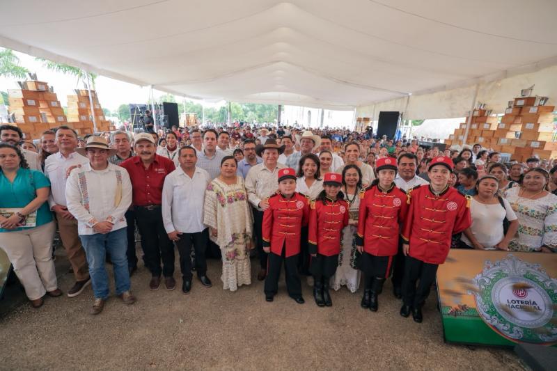 Gobierno de Yucatán y Gobierno de México suman esfuerzos por el campo y el liderazgo apícola