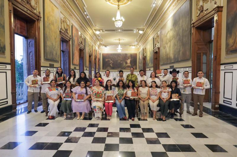 enacimiento Maya reconoce a las juventudes que transforman Yucatán