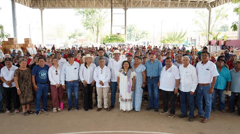 Apoyos por más de 11.2 mdp benefician a 700 productoras y productores del campo