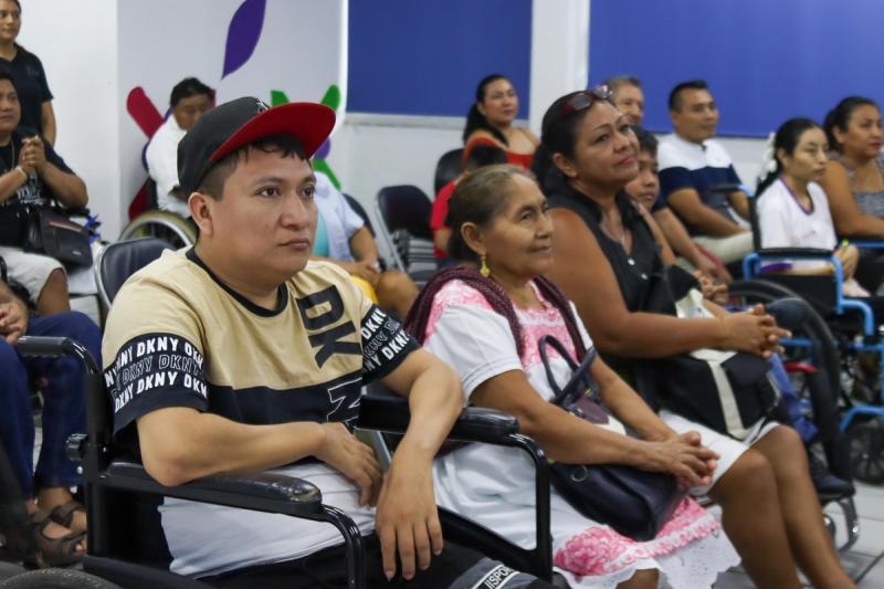 DIF Yucatán brinda herramientas de autonomía a personas con lesión medular