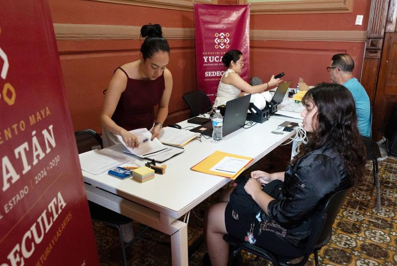 Facilitan registro de obras artísticas a personas creadoras de Yucatán