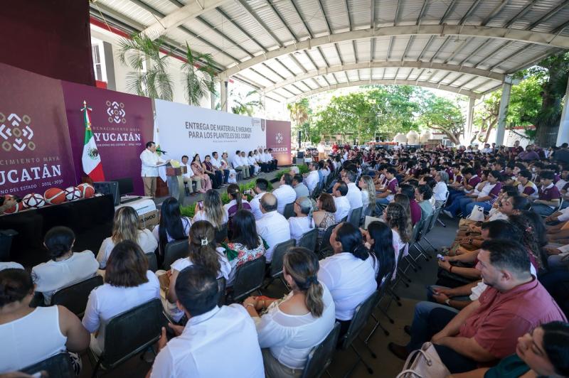 Renacimiento Maya cumple con mejores espacios y herramientas para los 72 planteles del Cobay