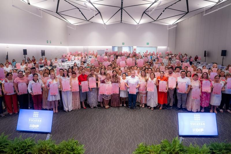 DIF Yucatán coordina acciones con los 106 municipios para ampliar atención en las comunidades