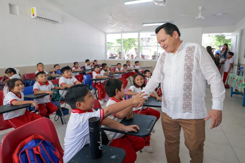 Renacimiento Maya transforma y fortalece la educación con infraestructura digna en Caucel