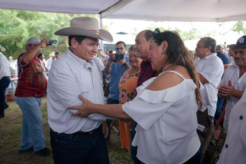 Renacimiento Maya le cumple a productoras y productores del sur con infraestructura apícola y apoyos al campo