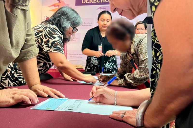 Renacimiento Maya entrega apoyos económicos a personas cuidadoras de víctimas de violencia feminicida