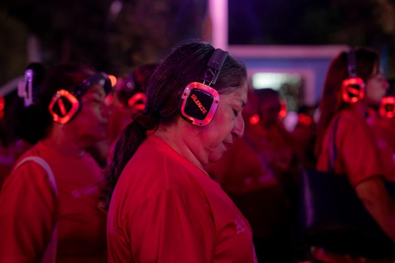 Tekax se ilumina de esperanza con la Caminata de Luz del DIF Yucatán