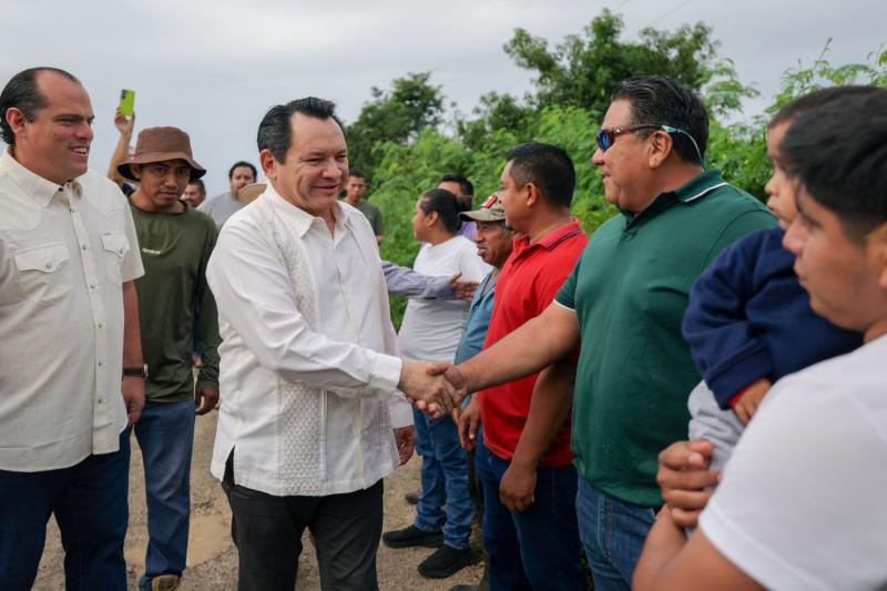 Llevaban 30 años pidiendo su camino; el Gobernador adelantó la obra casi tres semanas: arranca la reconstrucción Tixcancal-Chan Cenote-Trascorral, con 9 millones de pesos para 5,178 habitantes