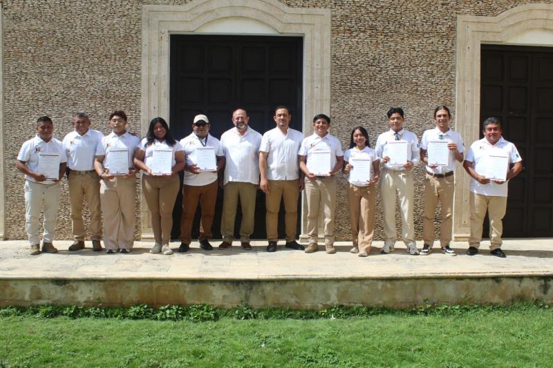 Impulsan formación de guías turísticos en Izamal