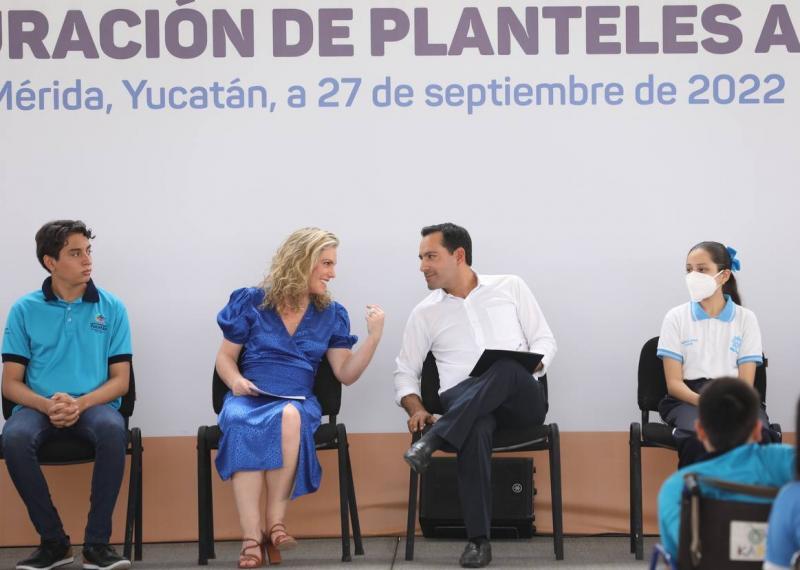 El Gobernador Mauricio Vila Dosal inauguró los Planteles Azteca en Mérida