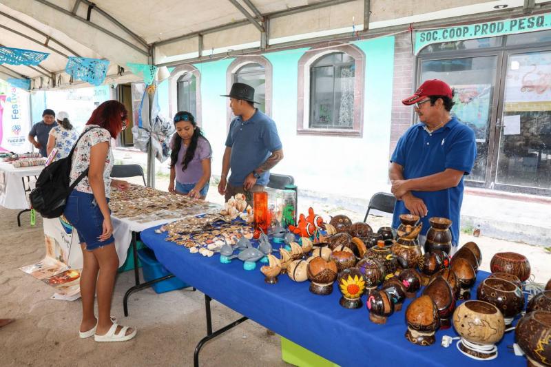Familias y visitantes disfrutan del Festival de la Veda 2023 en El Cuyo