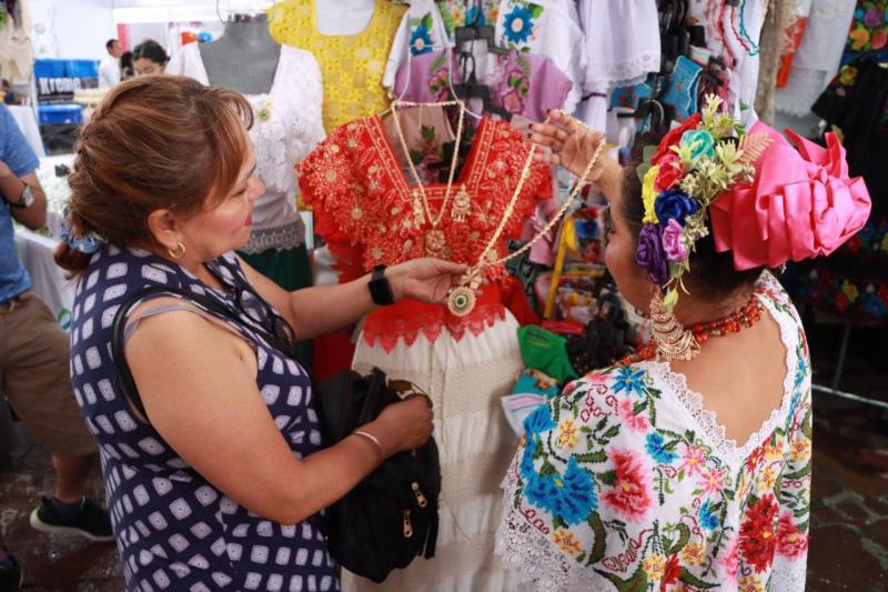 A través de Yucatán Expone, Jalisco recibe una probadita de los sabores, colores y cultura de la entidad