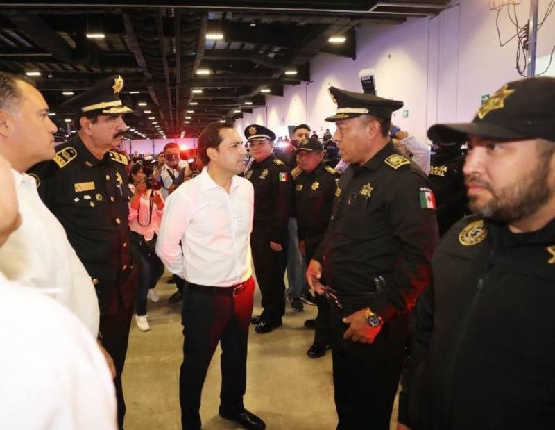 Con la entrega de patrullas el Gobernador Mauricio Vila Dosal continúa reforzando la seguridad en Yucatán